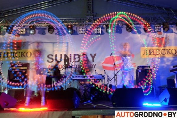 
                            
        						Шестой Международный Автофестиваль SunDay AutoGrodno 2015. Часть 3. Зажигательная.                            
						
