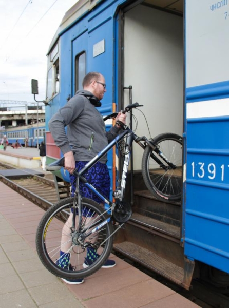 
                            
        						В БЖД пообещали оборудовать все составы региональных линий эконом-класса местами для перевозки велосипедов                            
						