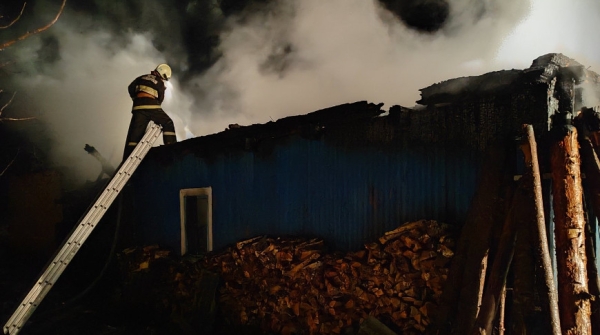В Ивьевском районе загорелся дом из-за обогревателя