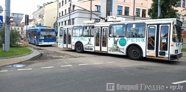 
                            
        						Через улицу Молодежную в Гродно вернули общественный транспорт                            
						
